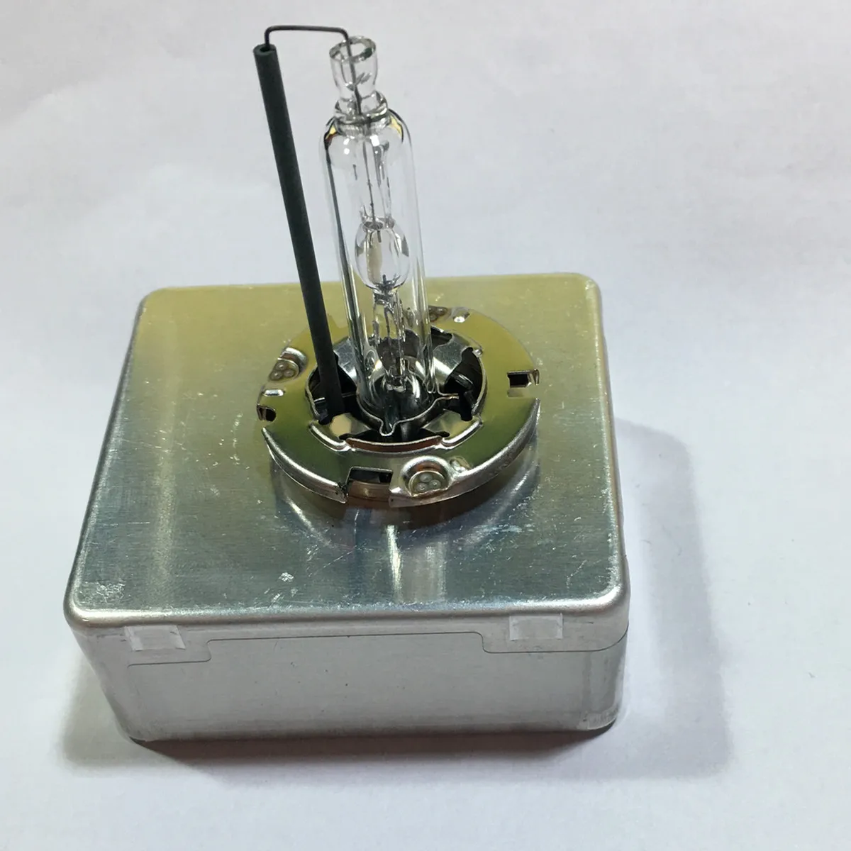 

Good quality OEM HID D5S 12V 25W BULB 90% NEW 100% Work well replace with original D5S directly