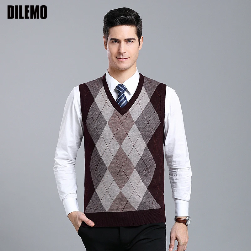 New Fashion Brand Sweaters Men Pullover V Neck Slim Fit Jumpers Knitred Sleeveless Autumn Korean Vest Style Casual Men Clothes