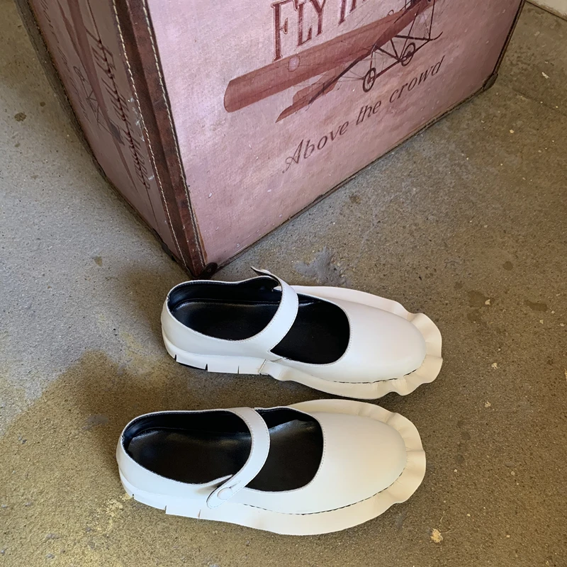 

Женские повседневные туфли на плоской подошве с круглым носком, черные, белые, в студенческом стиле, Англия, B25