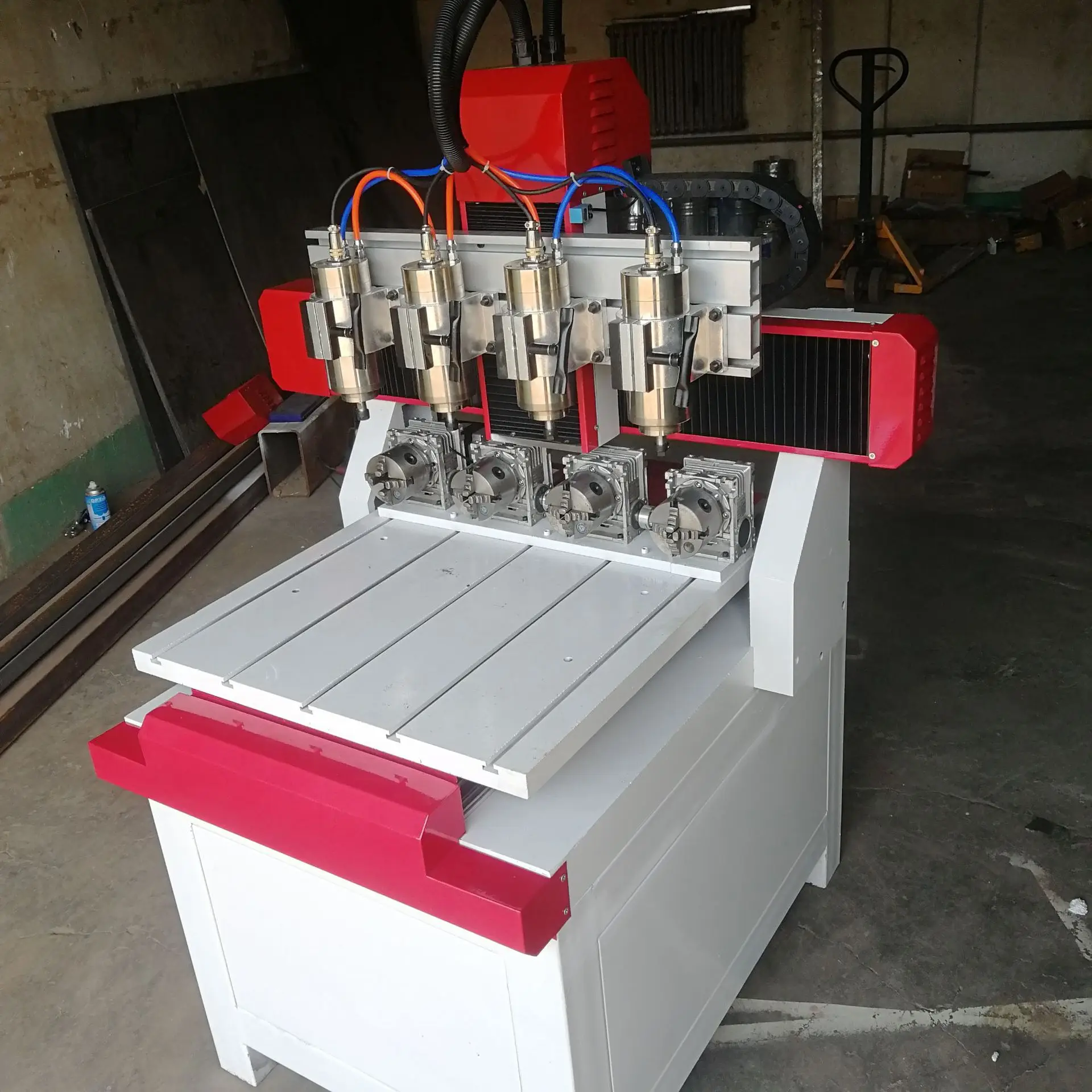 CNC древесины токарный станок маршрутизатор 3 оси шпинделей 1500 Вт чугунная рама и