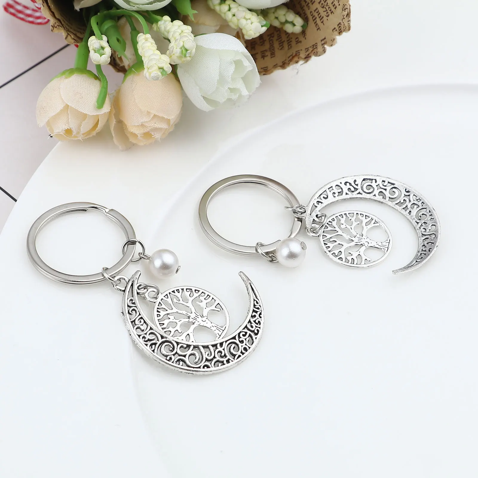 

New Simple Acrylic Keychain & Keyring Silver Color& Antique Silver Color White Half Moon Tree Life Imitation Pearl 1 Piece