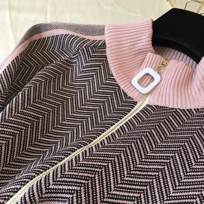 Женский трикотажный спортивный костюм кардиган на молнии и штаны модный