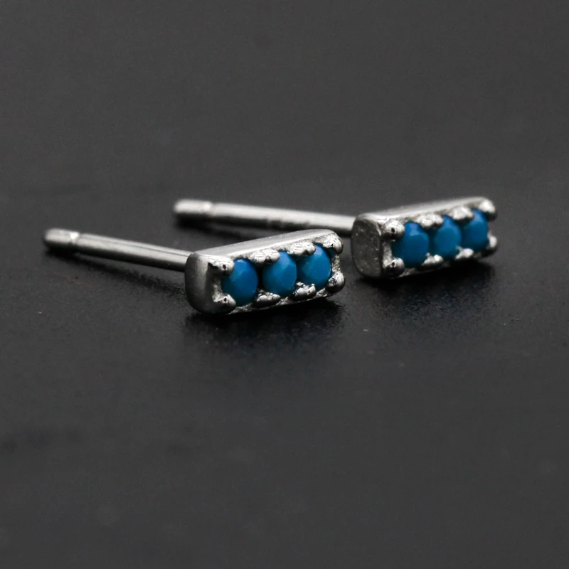 Серьги гвоздики из серебра 925 пробы с голубым камнем|Серьги-гвоздики| |