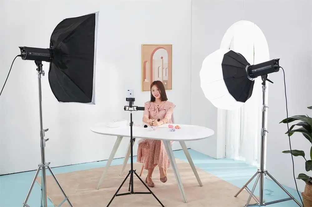 

200W Led Studio Video Light Yidoblo LED-V200 Live Stream Lamp Shoot Lamp Daylight 5500K Spotlight DMX Remote Control LED Light