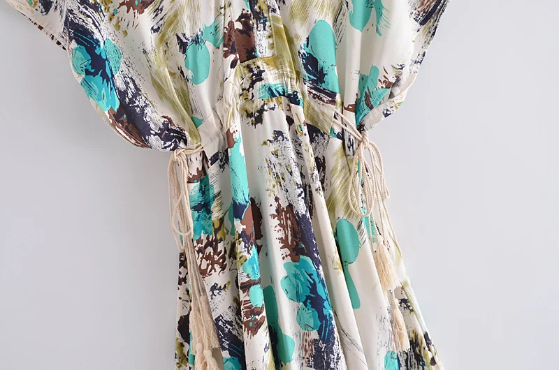 Женское пляжное платье с V-образным вырезом рукавом летучая мышь и бахромой |