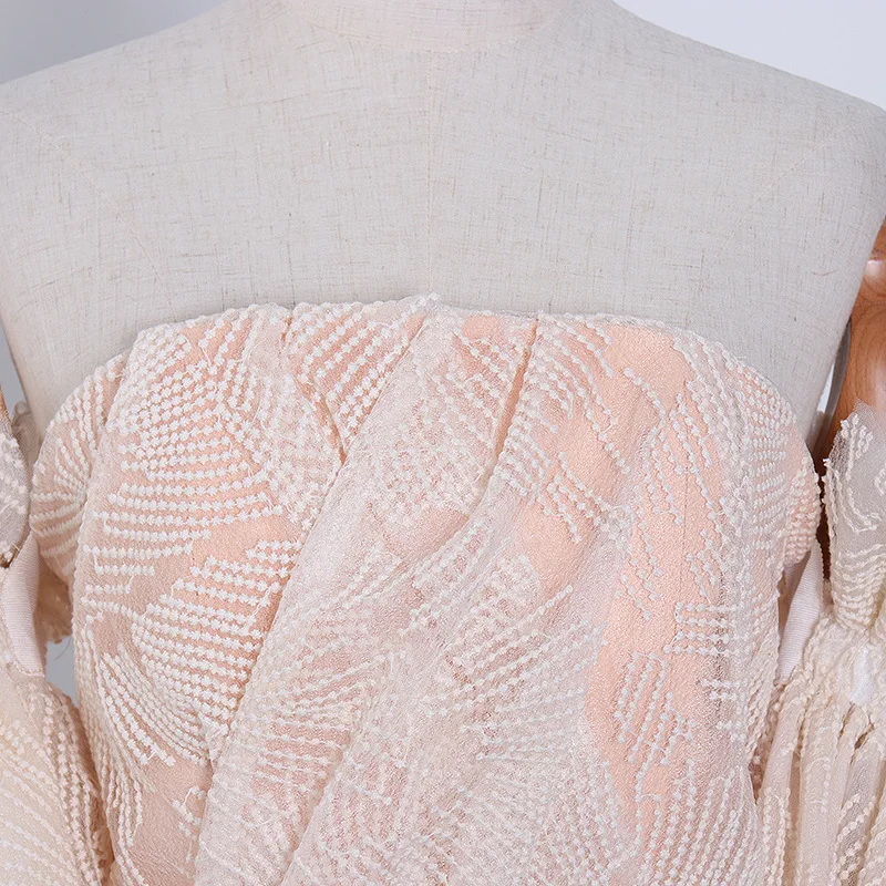 

2021 Summer Sexy Halter Tube Top Women's One-word Neck Embroidery Pleated Sleeves Short Can Be Worn Outside T-shirt Women