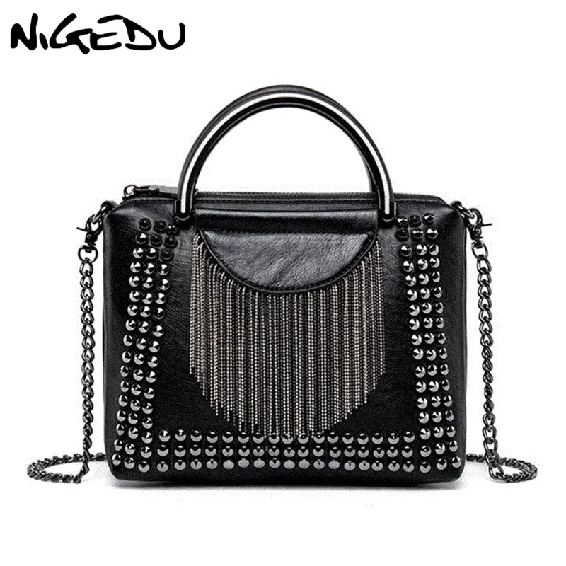 

Сумка женская с заклепками, модный миниатюрный саквояж на плечо с цепочкой и кисточками, черная сумочка кросс-боди с клапаном для девушек