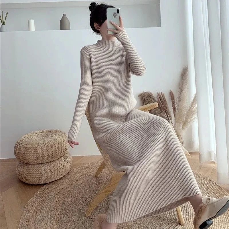 

Женское трикотажное платье-свитер из искусственной норки и кашемира