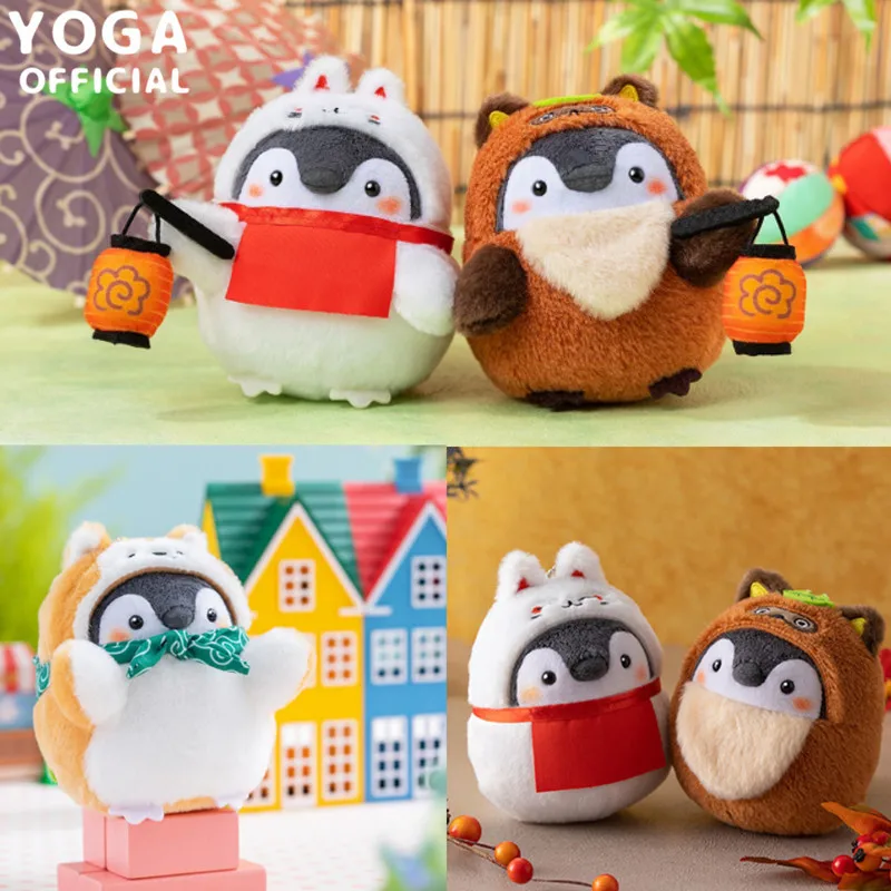 Японский милый маленький пингвин превращается в круглой талисман мисс Лис и