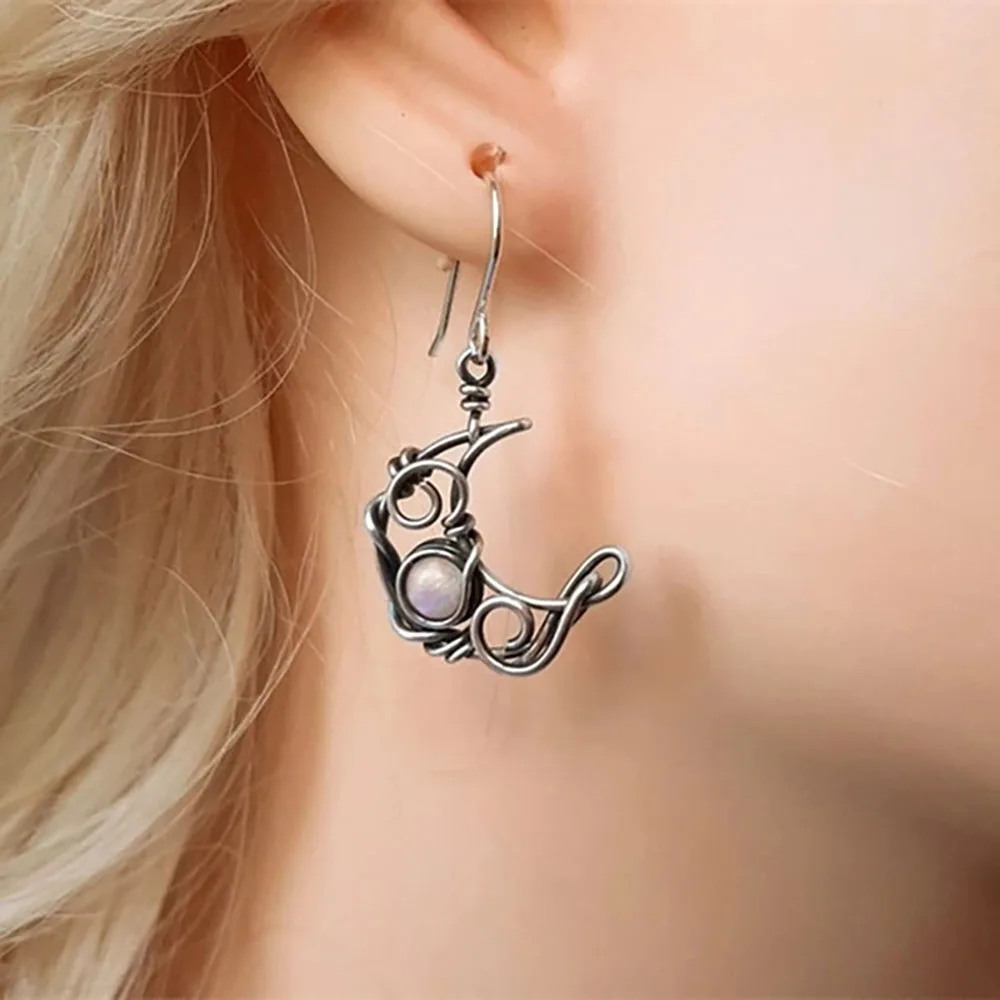 

Women Bohemia Asymmetry Sun And Moon Pendant Different Earrings Crystal Hanging Dangle Drop Earrings Jewelry Gift