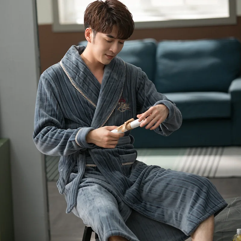 

Autumn Winter Men Casual Bathrobe Coral Velvet Thickening Warm Sleepwear Novelty Clothes Flannel Nightgown Male Noble Homewear