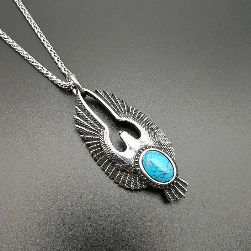 

Men's Hip-hop Fashion Vintage Accessories Necklaces In Silver Color Greenstone Flying Eagle Pendant Choke Animal Jewelry