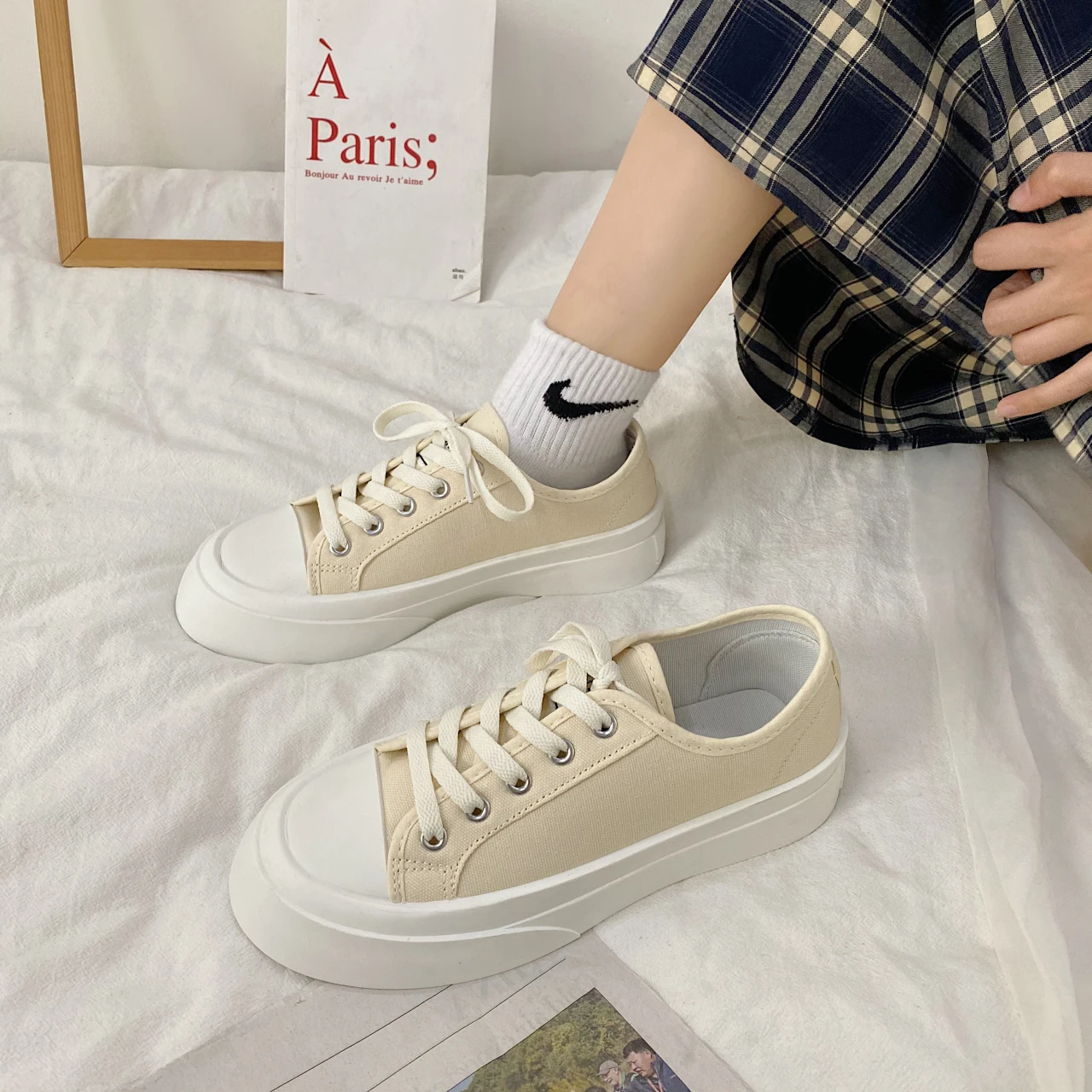 Женские массивные кроссовки в Стиле Лолита повседневная Винтажная обувь на