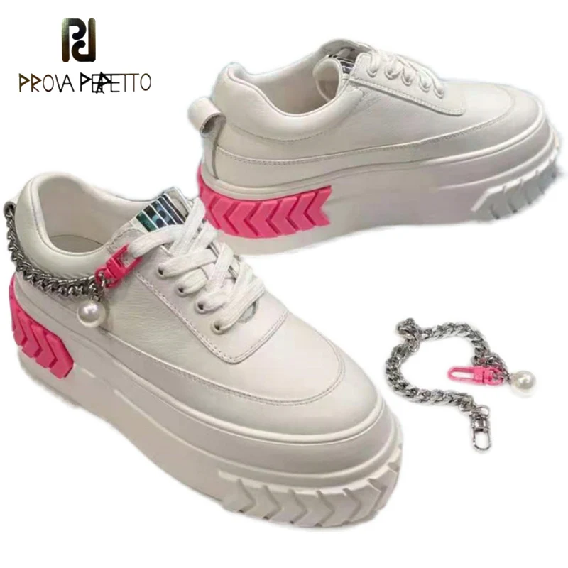 

Маленькие белые женские туфли, увеличенные туфли, новинка 2021, универсальные кожаные туфли на платформе, повседневные туфли на цепочке