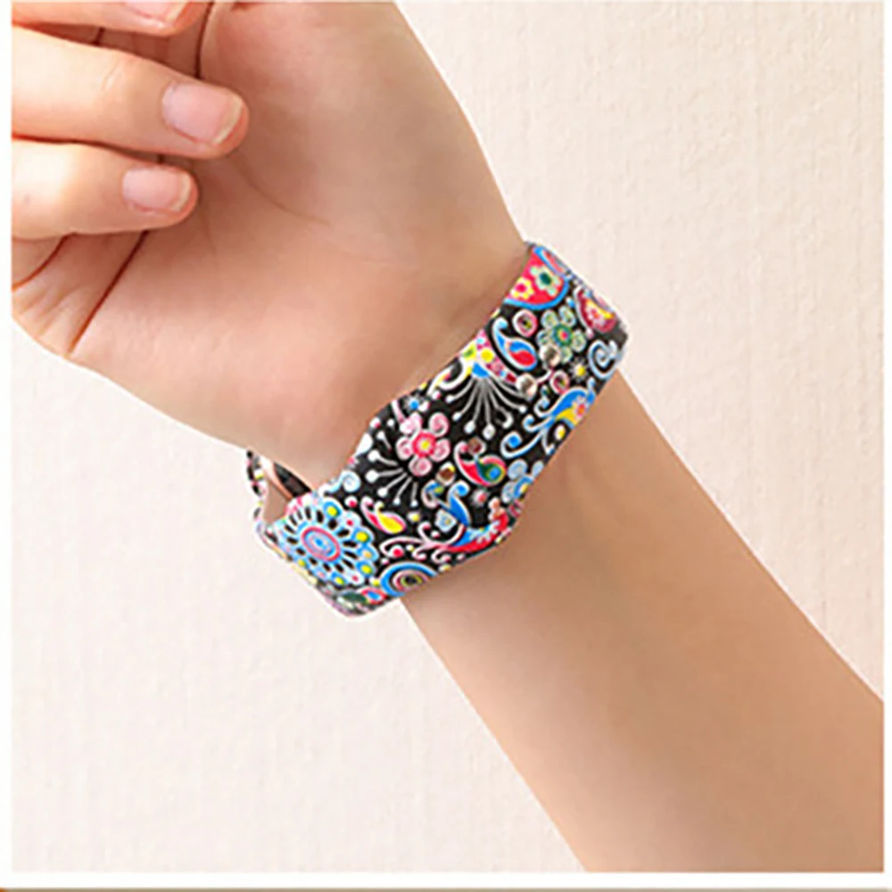 Colorful Silicone Watch Case Painted Silicone Strap for Apple Watch 6 SE / 42MM 5/4 44MM, Accessories for Iwatch 3/2/1 38MM 40MM