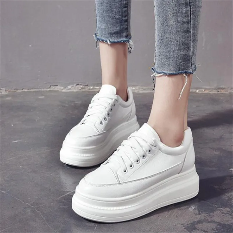 Новые модные женские кроссовки на платформе брендовая обувь увеличивающая рост