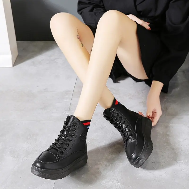 

Martin boots women's increase in the spring and autumn single boots short British style 2021 new cashmere explosion short boots