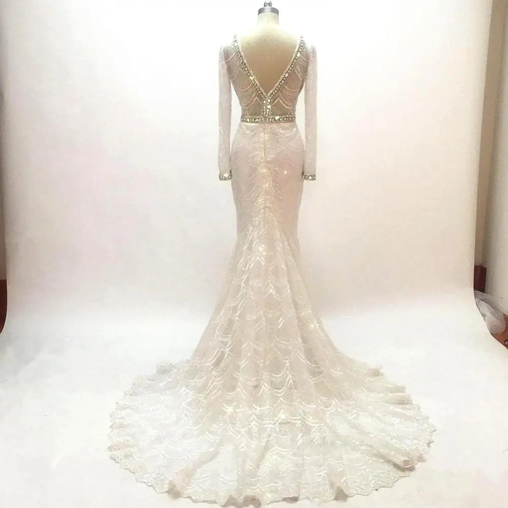 Богемное кружевное свадебное платье с глубоким v образным вырезом русалки