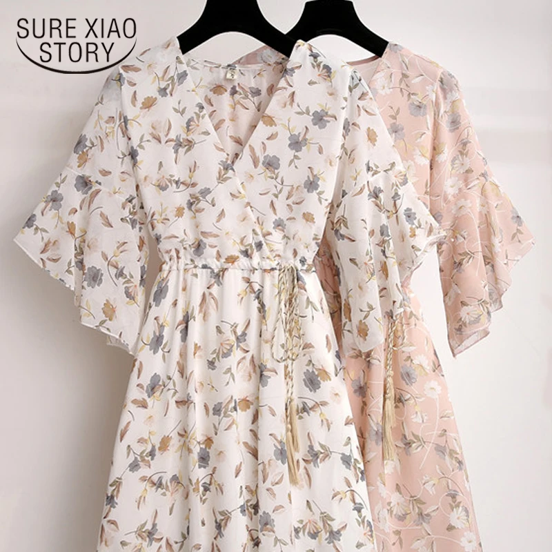 Летнее шифоновое платье с коротким рукавом и v образным вырезом Цветочное