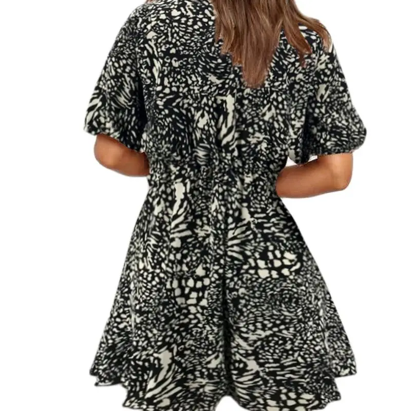 

2021 Summer Ladies Sexy Black And White Printed V-Neck Short-Sleeved One-Piece Dress Feminino