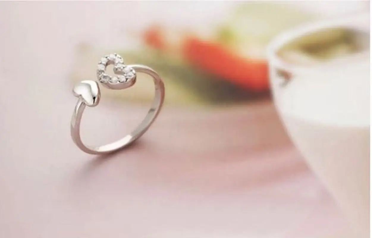 Кольцо женское из серебра 925 пробы с вырезами | Украшения и аксессуары