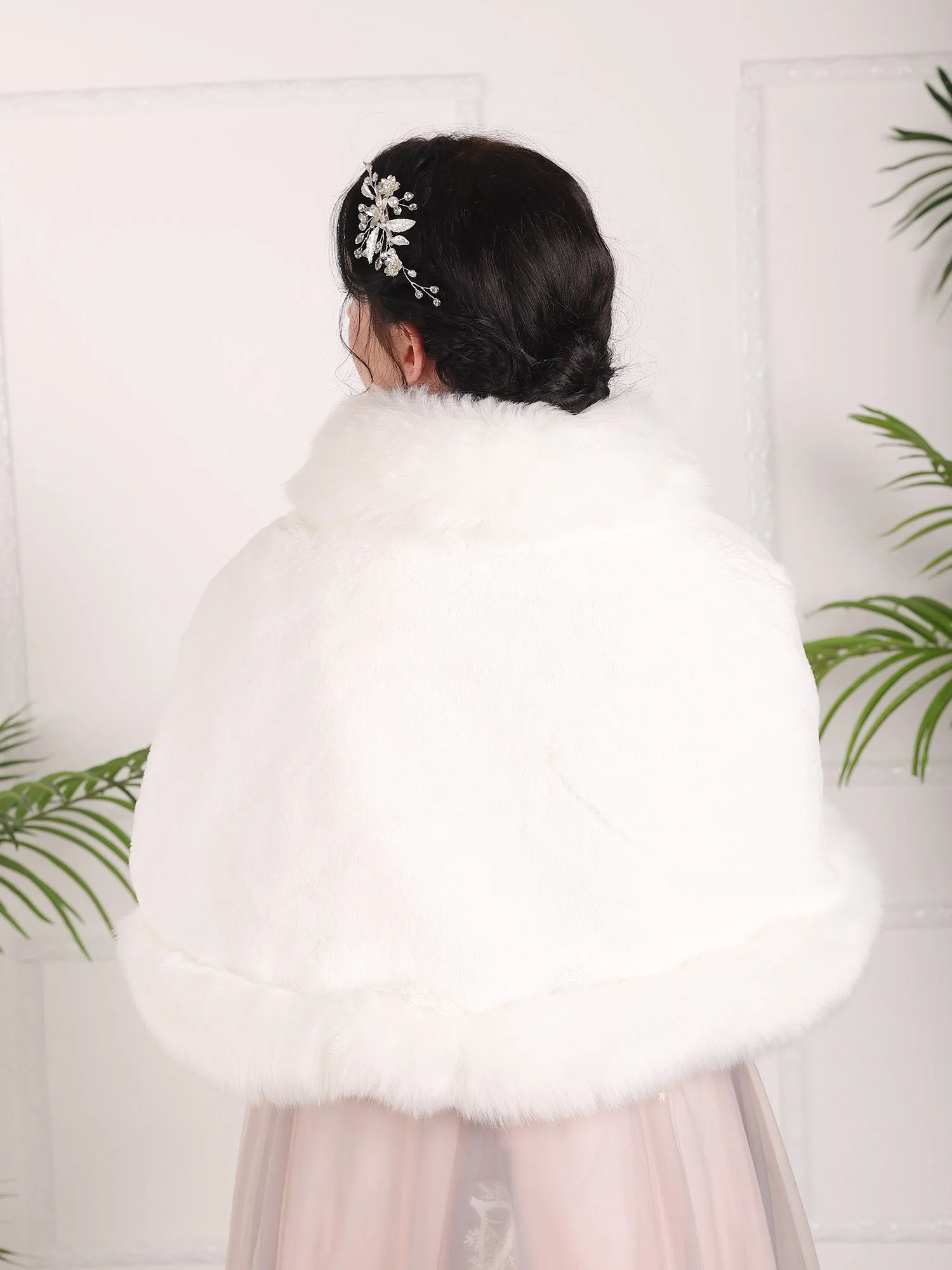 Аристократические зимние чистые элегантные плюшевые теплые удобные меховые