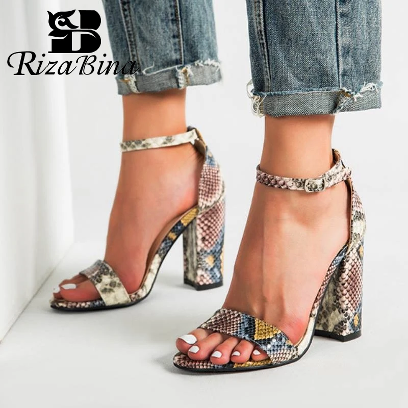 RIZABINA/размеры 36 43 новые женские босоножки модная разноцветная обувь со змеиным