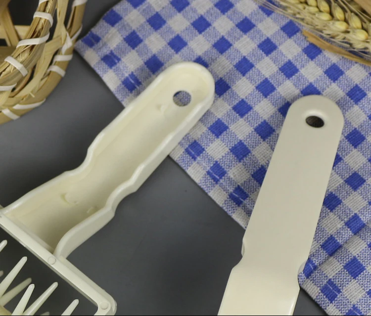 1 шт. инструменты для выпечки DIY пластиковый дырокол хлеба пиццы печенья ролик