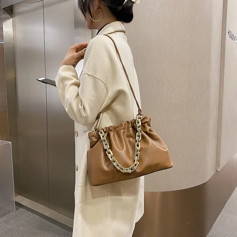 Клатчи на цепочке для женщин дизайнерские сумки через плечо из искусственной