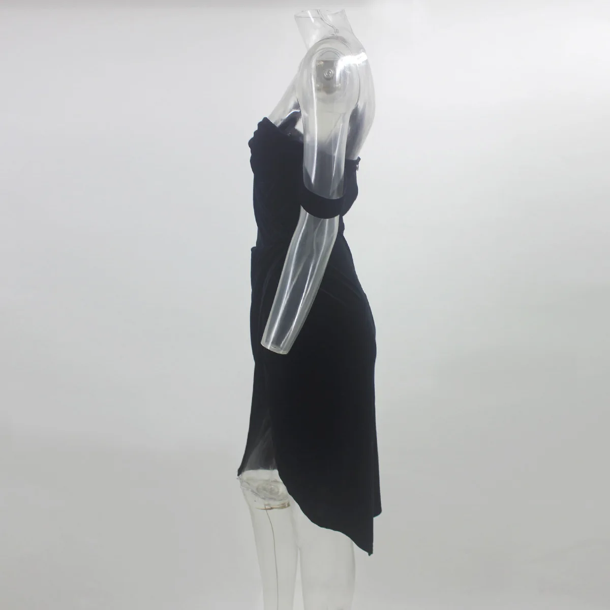 

Women Sexy Split Bodycon Robe Knee Length Black Solid Velvet Party Dresses Vestidos Fashion Clothing Autumn Club Wear 022203