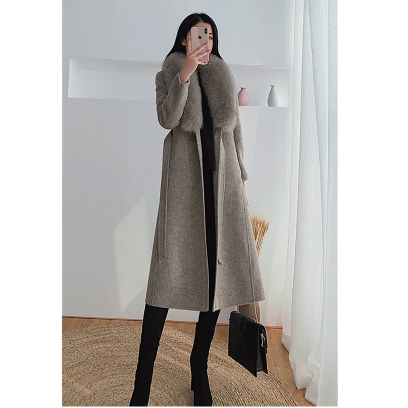Женское кашемировое пальто с воротником из искусственного лисьего меха | Женская