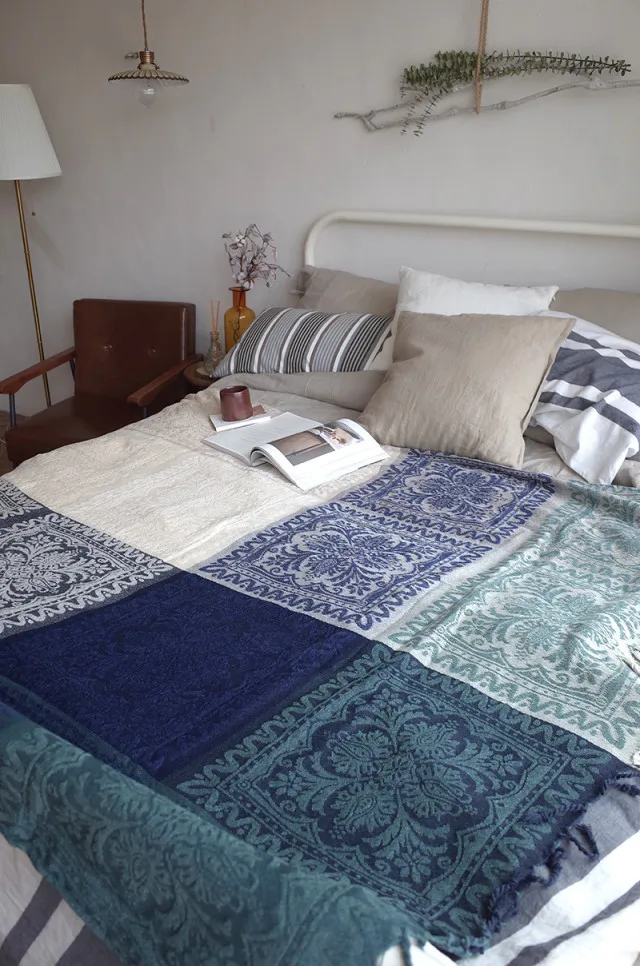 Online Bohemian şönil Battaniye Akdeniz Kanepe Yastığı Renkli Büyük Sandalye Salonu Battaniye Plaj Kumlu Havlu Pelerin Püskül Ile