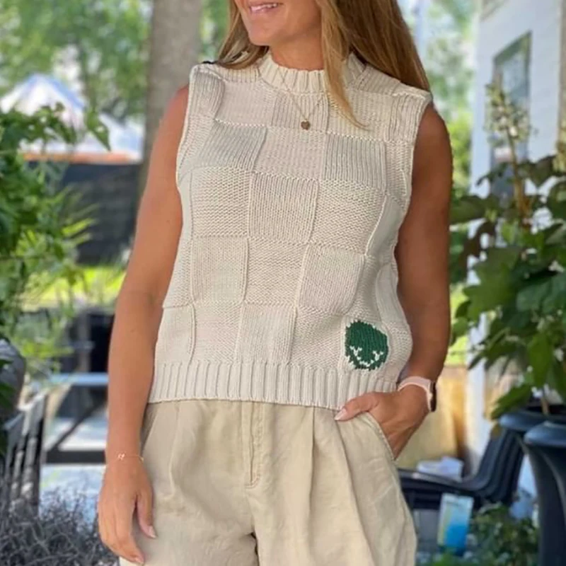 

Buttons Knitted Vest Sweaters Woman Autumn Sleeveless Round Neck Pullovers Femme Casual Vintage Sweater Tops Clothes 2021