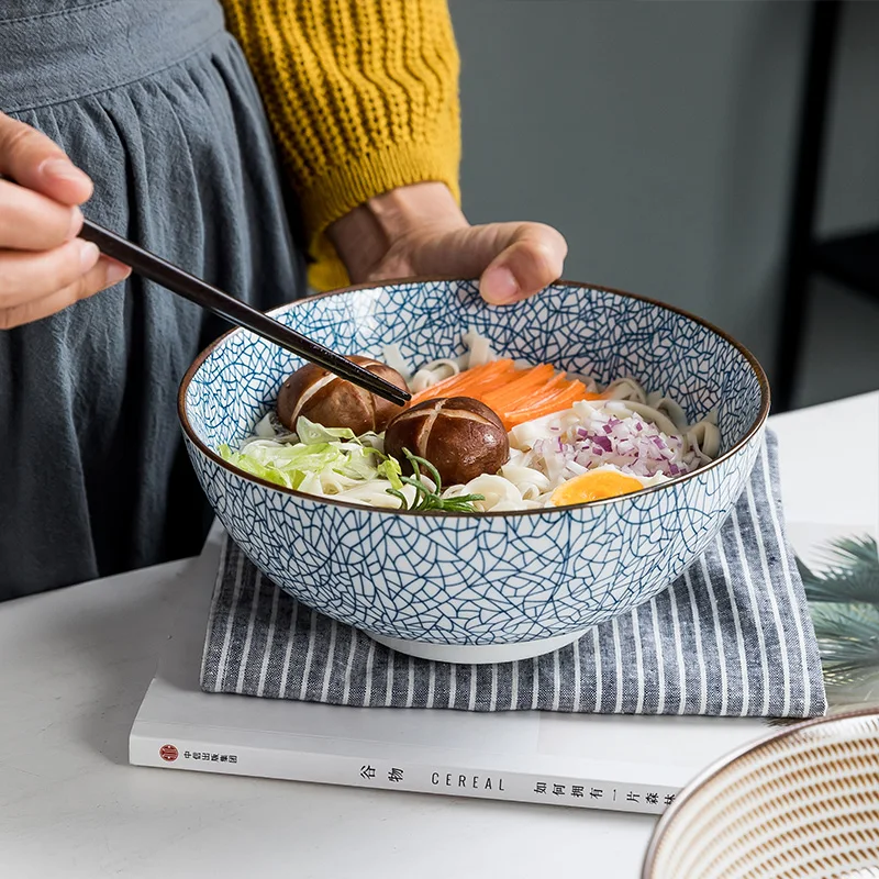 

8-inch Creative Japanese Noodle Bowl Ceramic Noodle Bowl Stripe Design Big Soup Bowl Restaurant Home Retro Tableware Glass Bowl