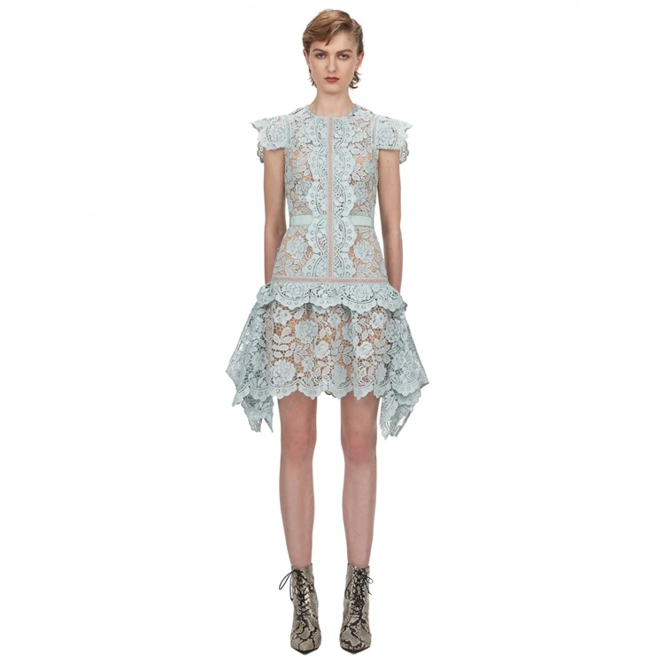 Автопортрет со шнуровкой женские туфли с перфорацией Модная одежда без рукавов