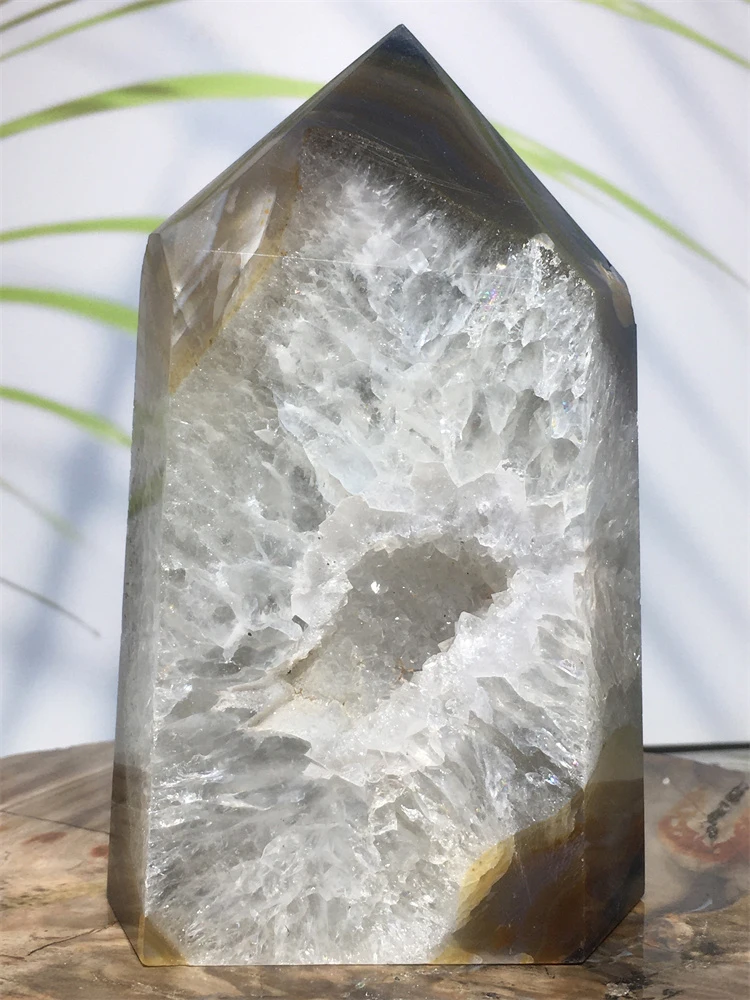 

Natural Druzy Gem Agate Geode Quartz Crystal Point Tower Reiki Healing Mineral Stone Hexagonal Wand Ornament For Room Decoration