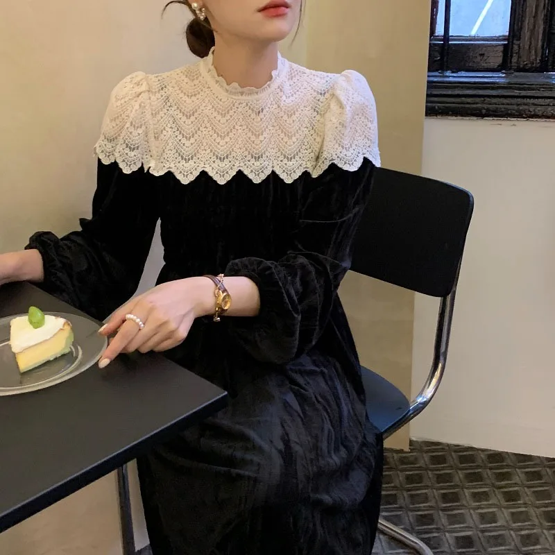 

2021 Autumn Winter Korean Chic Women'S Dress French Stand Collar Lace Crochet Contrast Stitching Fake Two-Piece Velvet Dresses