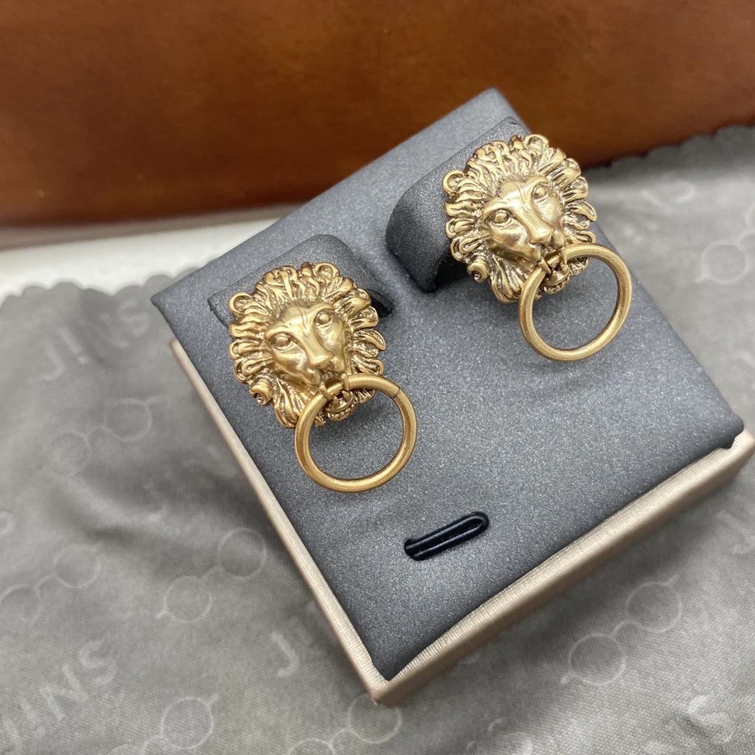 

Европейские и американские модные серьги