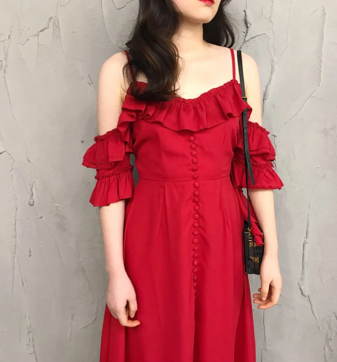 Сексуальное летнее пляжное шифоновое платье с холодными оборками длинное