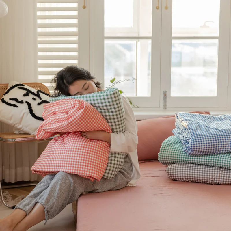 Летнее одеяло в клетку модное покрывало оранжевое тонкое мягкое для кровати