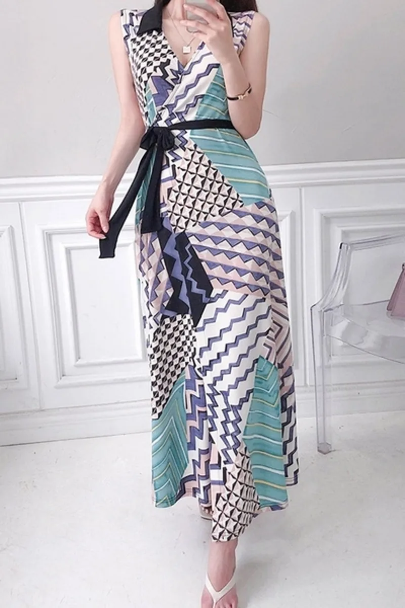 

2021 spring and summer new style Korean temperament slim bohemian long skirt V-neck lace-up waist fashion elegant printed dress