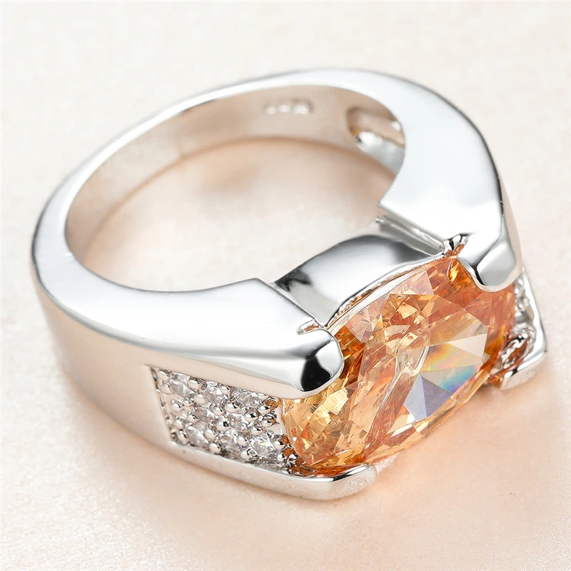 

Boho Female Champagne Crystal Stone Ring Charm Silver Color Thin Wedding Rings For Women Cute Bride Oval Zircon Engagement Ring