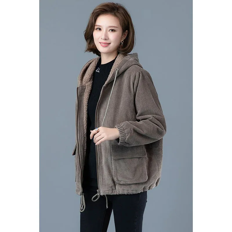 Женское вельветовое пальто с карманами Сезон осень-зима Большой размер Стеганая