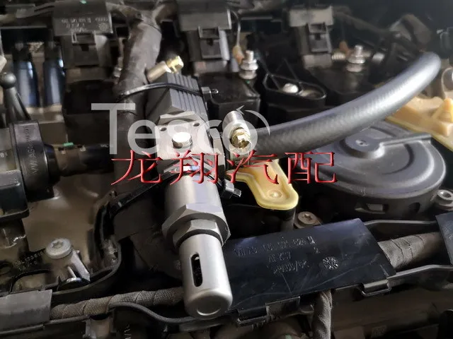 

MQB, S3 A3 TT 7R GTI crankcase ventilation pressure reducing valve