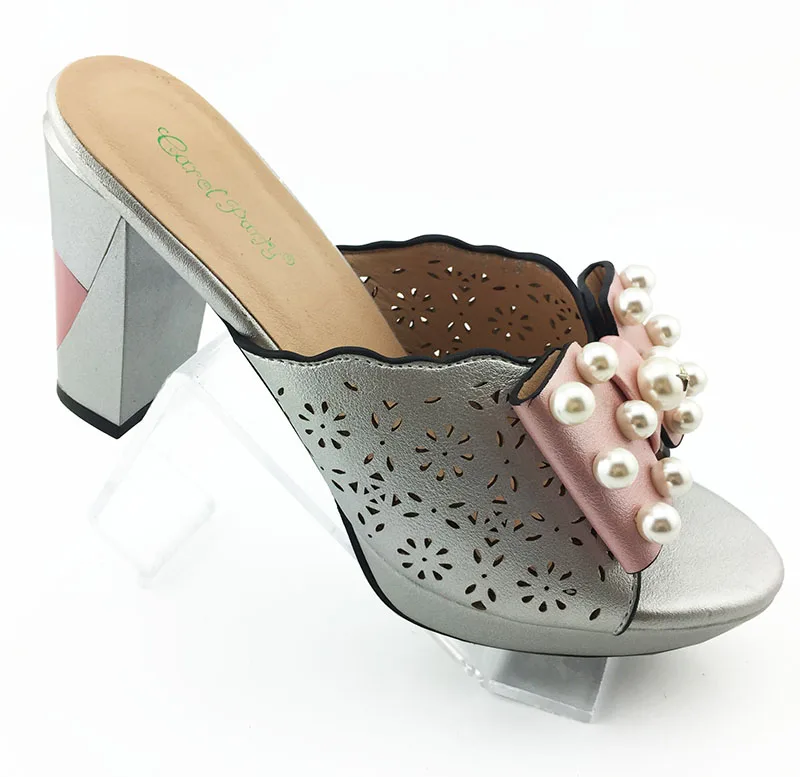 Новое поступление сезон осень комплект из туфель и сумочки синего цвета в