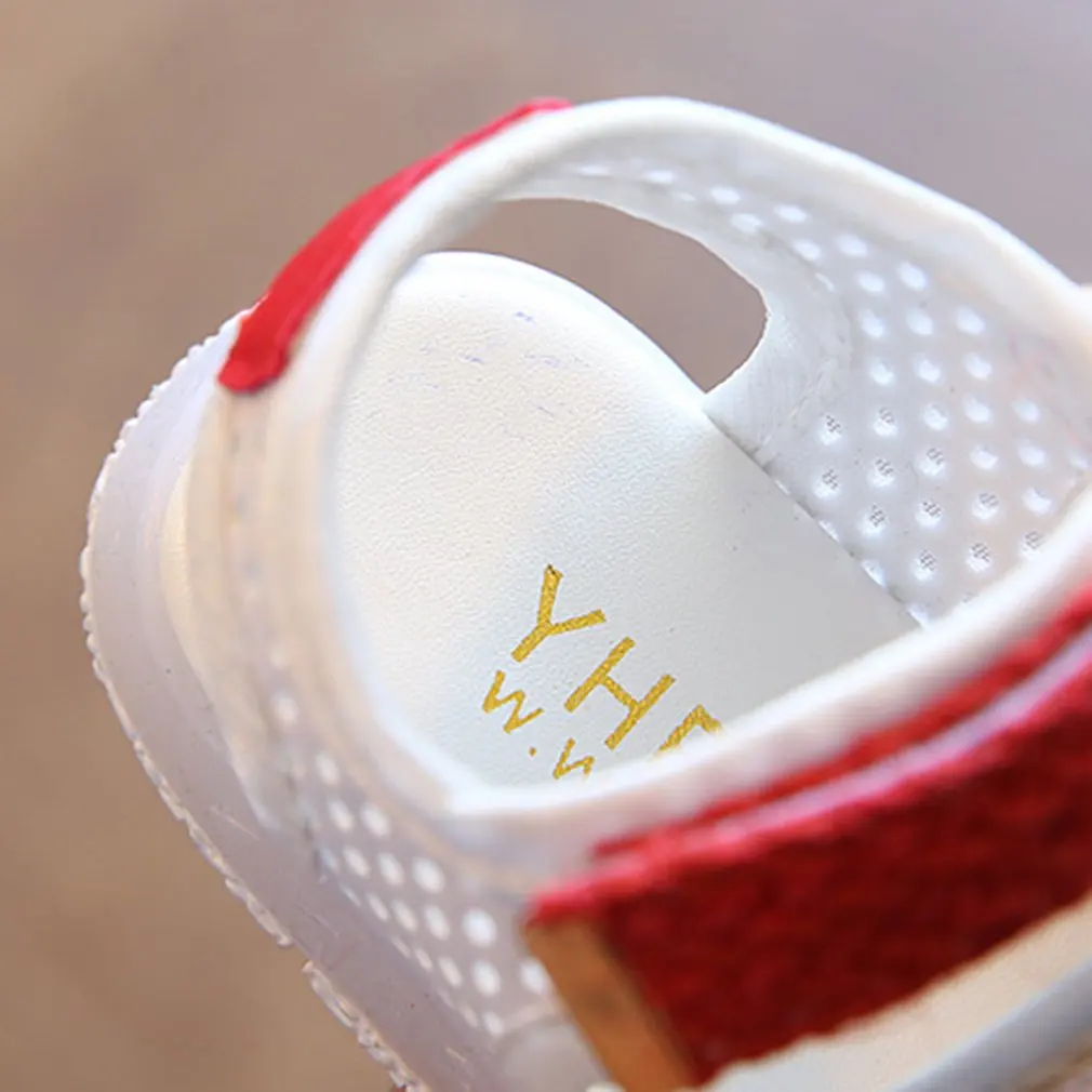 Светодиодные сандалии детская светящаяся обувь летняя спортивная для маленьких