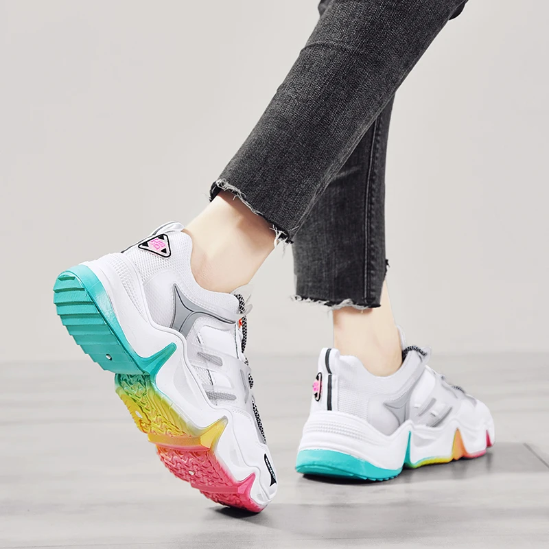 Женские кроссовки на массивной вулканизированной подошве | Спорт и развлечения