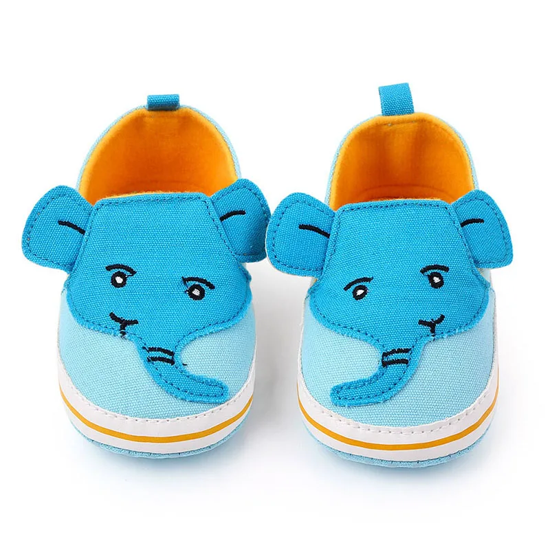 Детская повседневная обувь с изображением слона из мультфильма милая