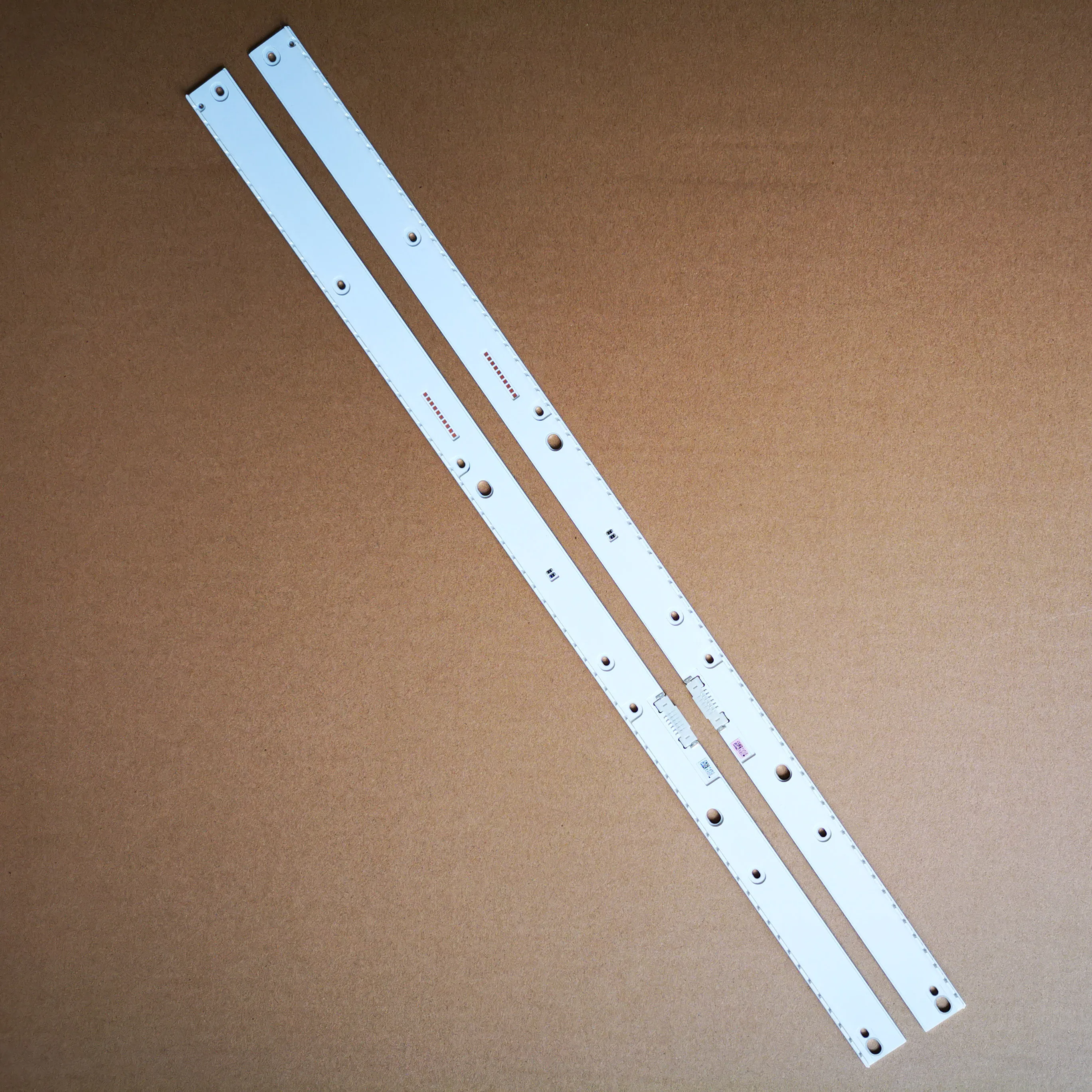 2 шт. 66LED 3В новая Оригинальная светодиодная лента для Samsung TV V6ER 550SMA SMB LED66_R2 39602A 39595A