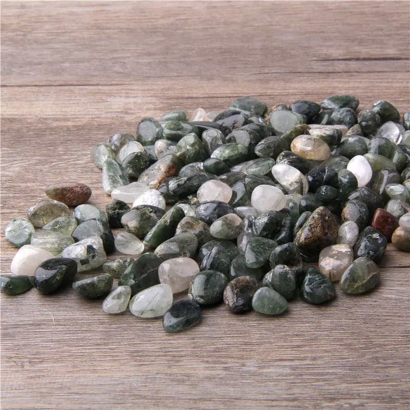 Зеленые рутиловые кварцевые чипы из натурального камня крошечный самородок